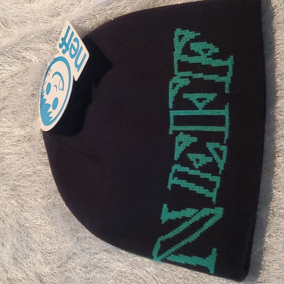 Neff Beanie - Picture 2 of 3